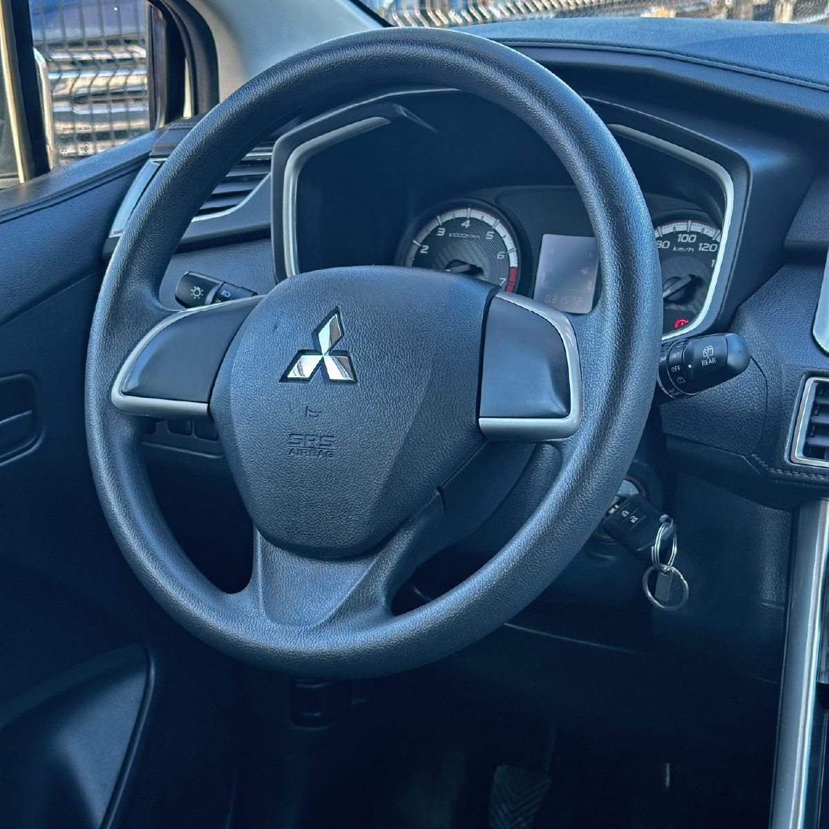 Mitsubishi Xpander — foto 6 de 23