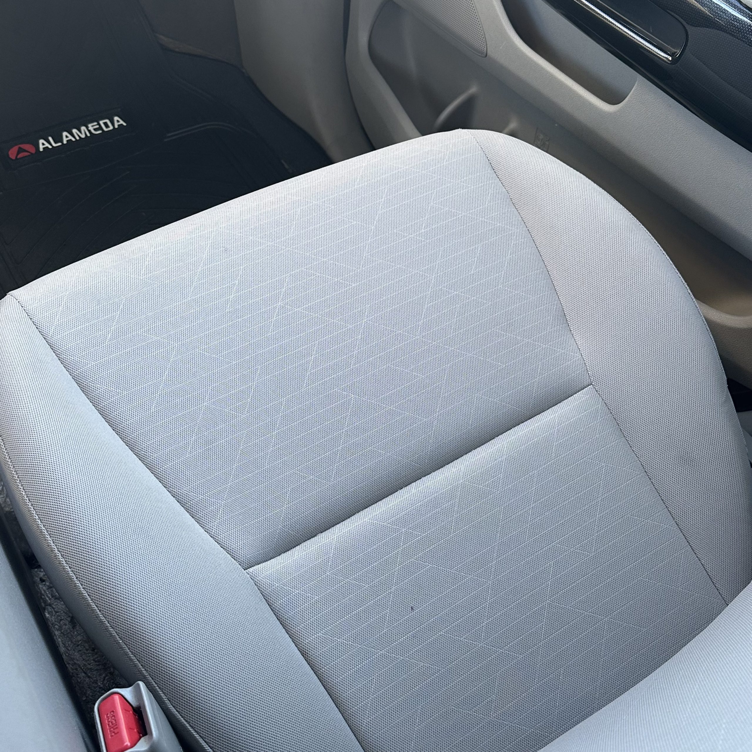 KIA Grand Carnival Miniván — foto 16 de 22
