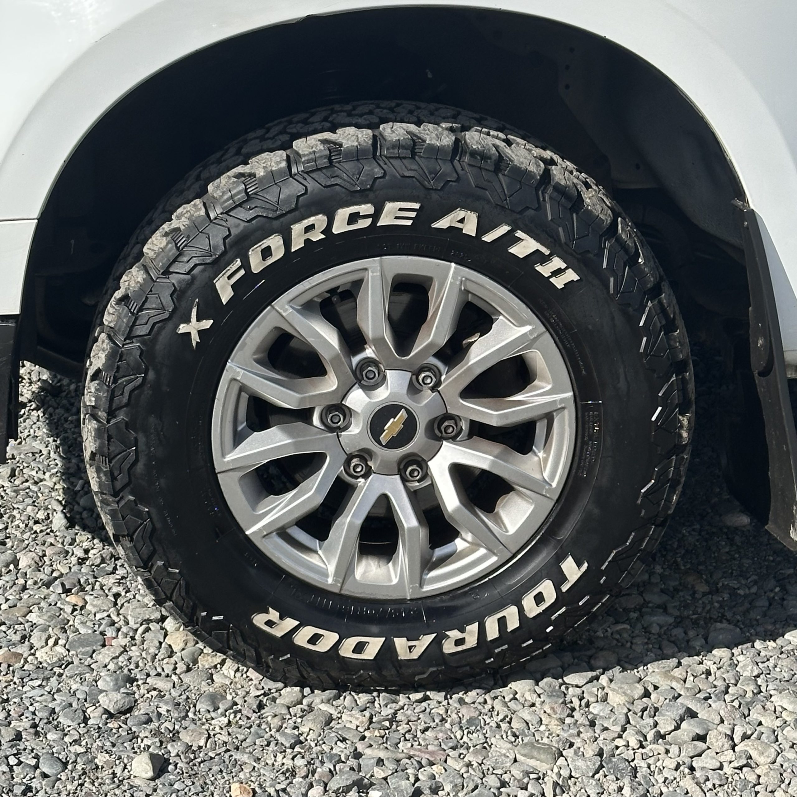 CHEVROLET COLORADO 01