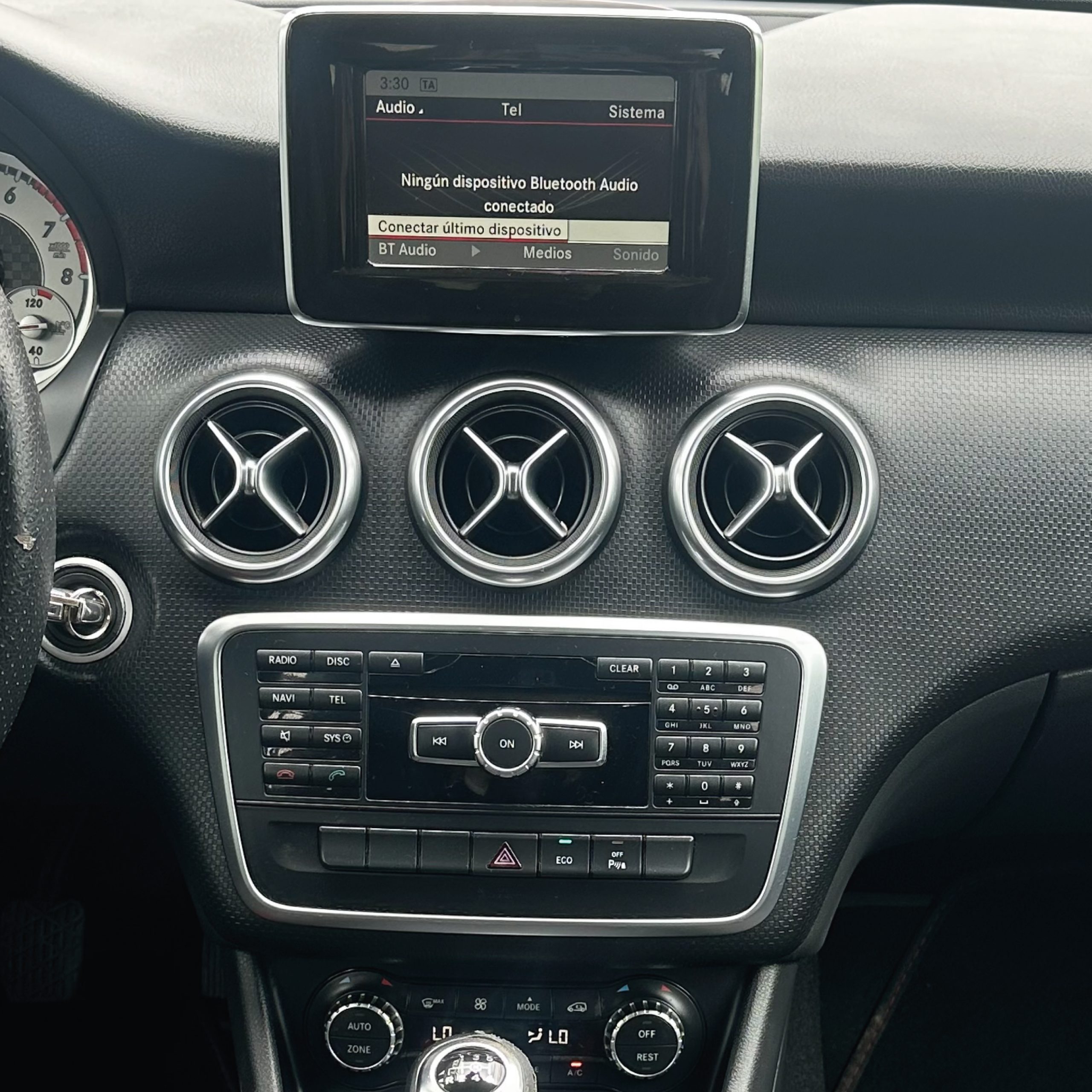 Mercedes-Benz A200 — foto 10 de 24